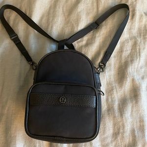 Lululemon mini backpack
